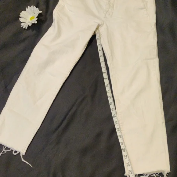 MOTHER. Women's White Frayed Hem Pants - Picture 12 of 16
